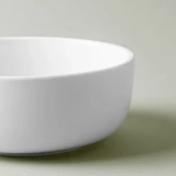 A La Carte 'Bergen' Porcelain Cereal Bowl (White)