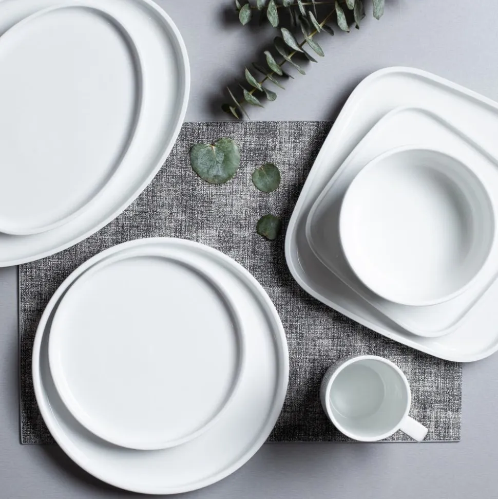 A La Carte 'Bergen' Porcelain Dinner Plate (White)