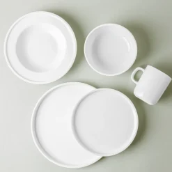 A La Carte 'Bergen' Porcelain Soup and Pasta Plate (White)