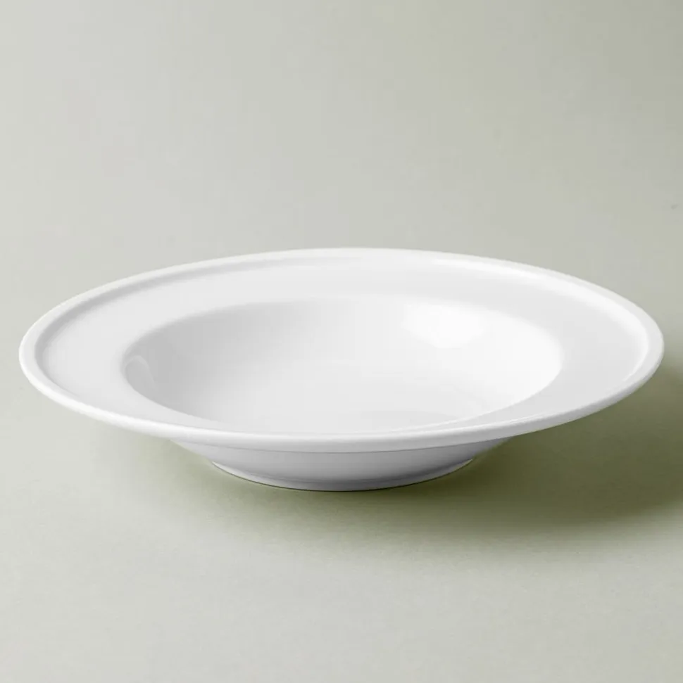 A La Carte 'Bergen' Porcelain Soup and Pasta Plate (White)