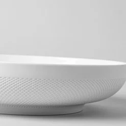 A La Carte 'Diamond' Porcelain Serving Bowl 11.5" (White)