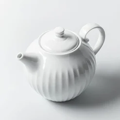 A La Carte Essentials 'Contemporary' Porcelain Tea Pot (White)