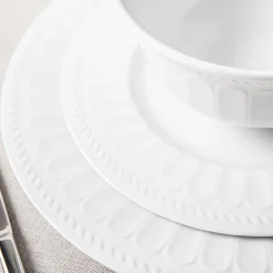 A La Carte 'Petal' Open Stock Dinner Plate 27cm (White)