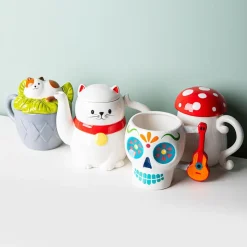 Boston Warehouse Flea Market Shaped 'Happy Cat' Teapot