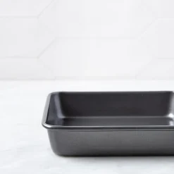 Chloe Kitchen Stuff Heavy Duty Non-Stick Square Cake Pan (9