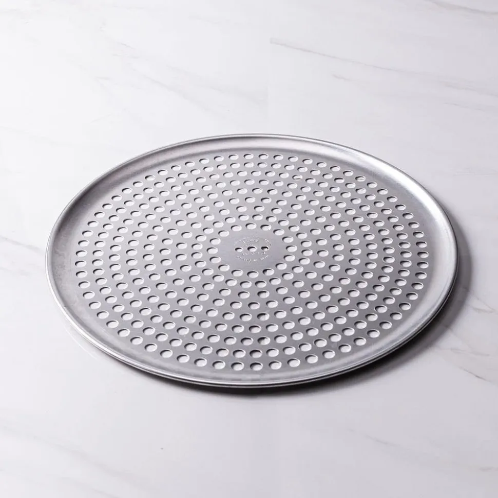 Crown Cookware The Canada Series Perforated Pizza Pan 14"