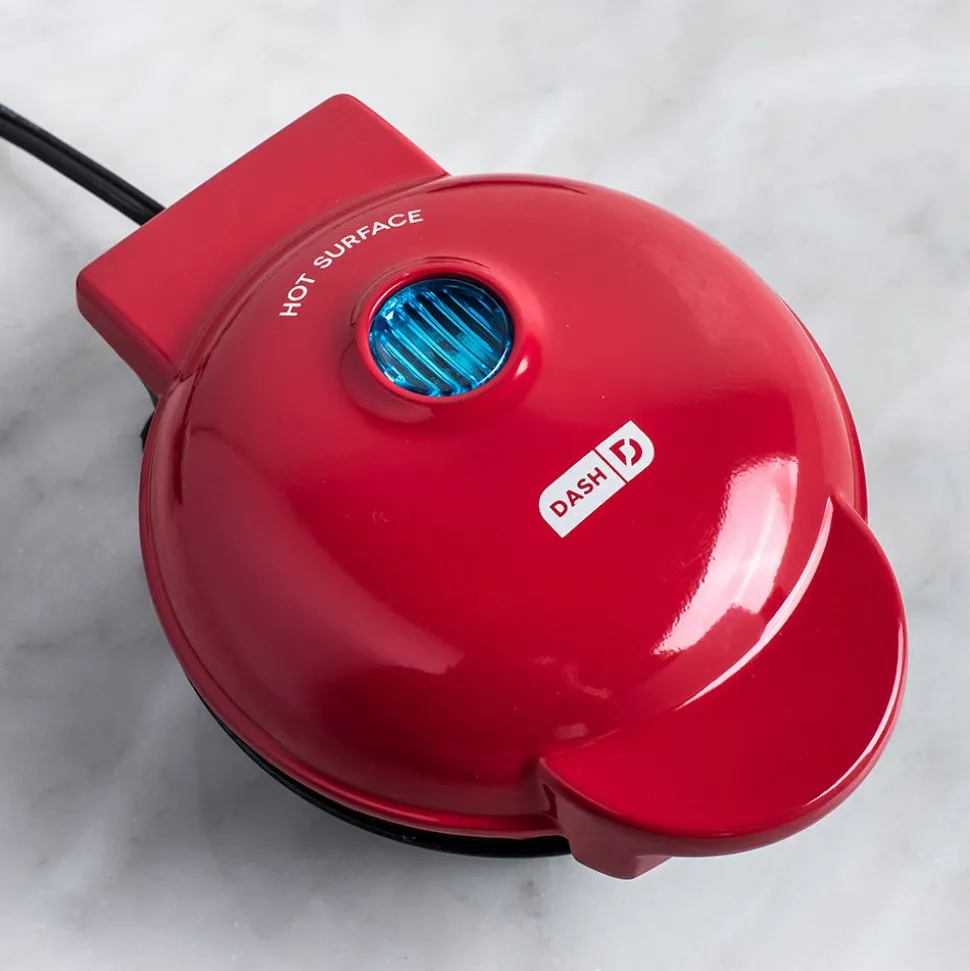 Dash Mini Round Waffle Maker (Red)