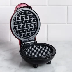 Dash Mini Round Waffle Maker (Red)