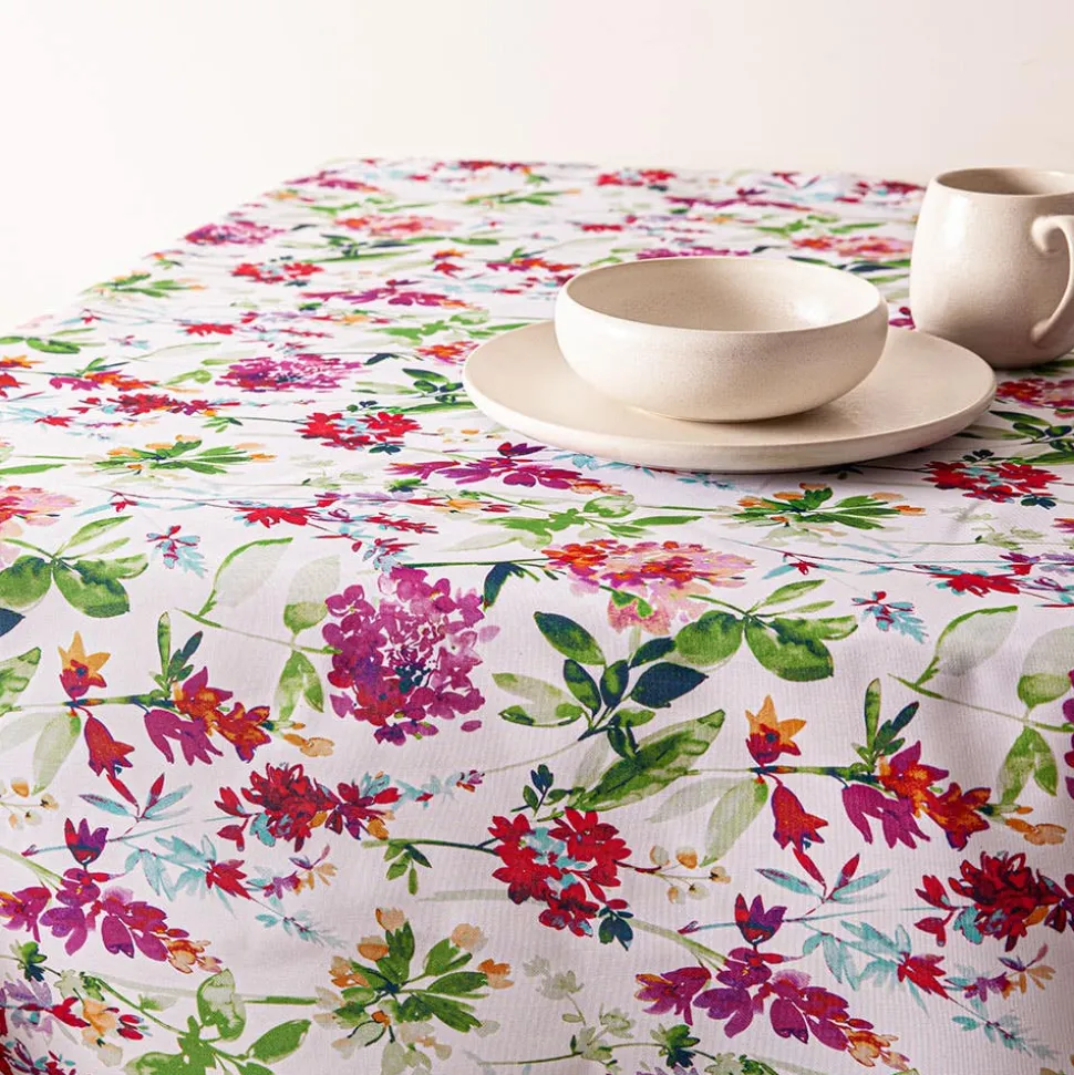 Easycare Printed 'Blossom Bliss' Polyester Tablecloth 58x78"
