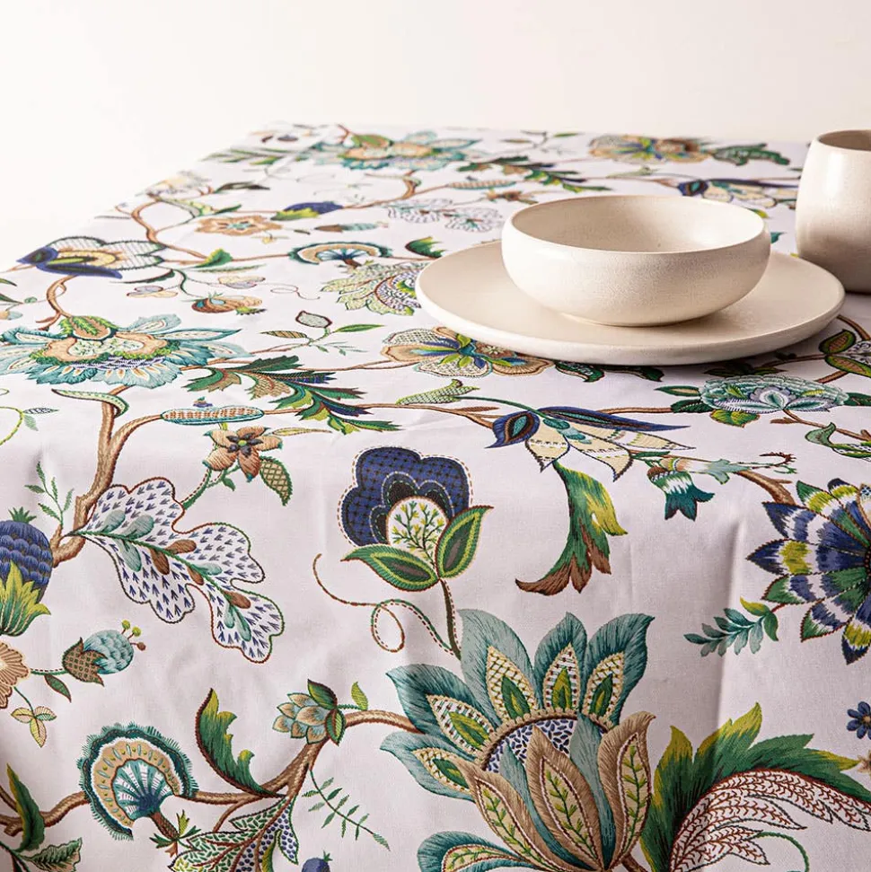 Easycare Printed 'Brissac' Polyester Tablecloth (Blue) 58x78"