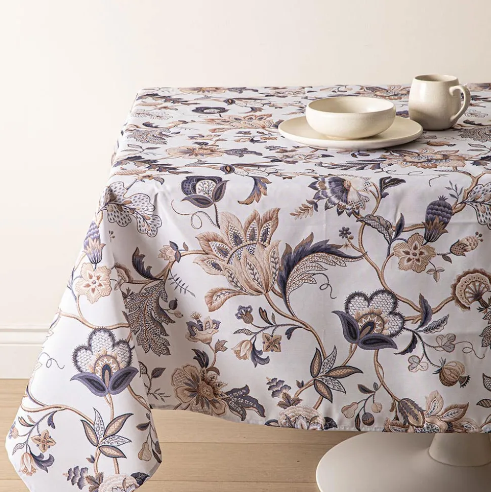 Easycare Printed 'Brissac' Polyester Tablecloth (Beige) 58x78"