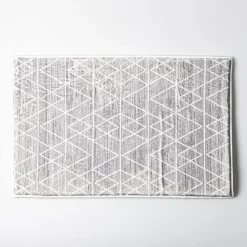 Harman Geometric Memory Foam 20" x 32" Bathmat (Black)