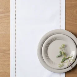 Harman Hemstitch Polyester Runner (White)
