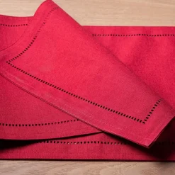 Harman Hemstitch Polyester Runner (Red)