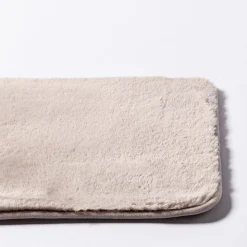 Harman Luxurious Faux Fur Microfiber 17" x 24" Bathmat (Taupe)