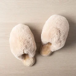 Harman Park City 'Super Plush' Memory Foam Slippers Women (Tan)