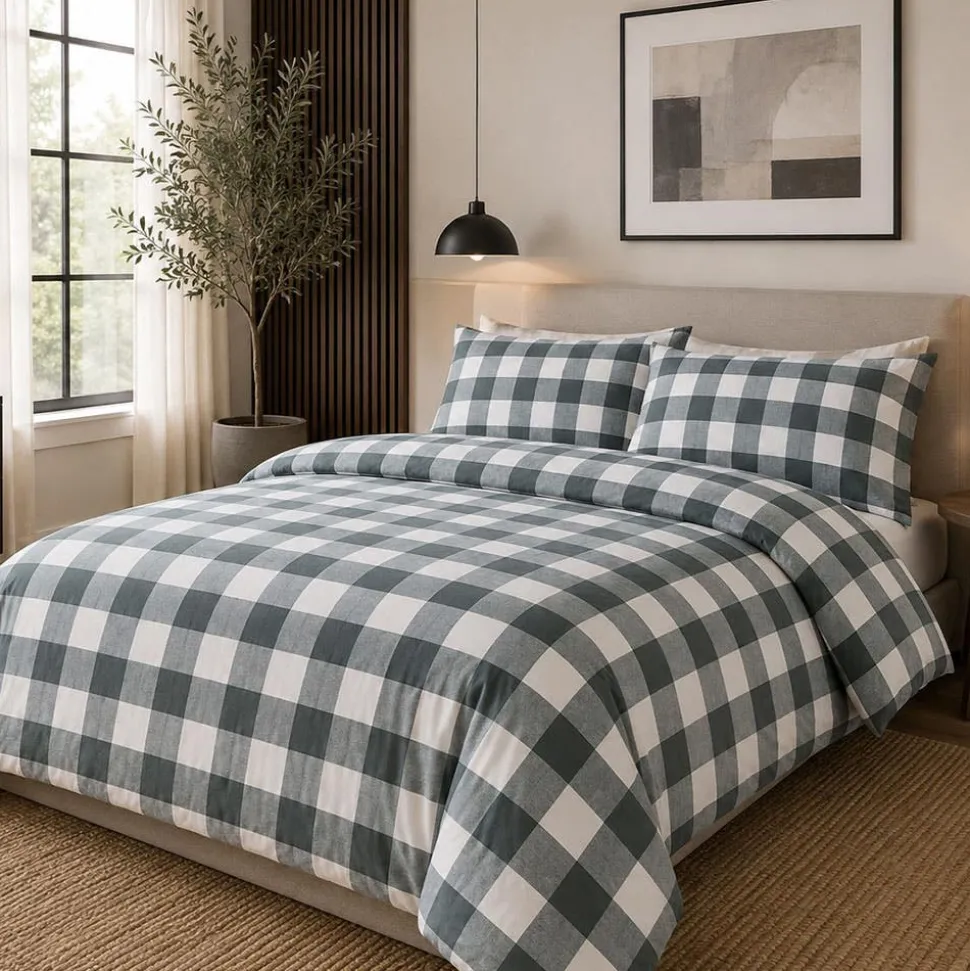 Hotel & Home 'Plaid' Microfiber Duvet Cover 3pc Double/Queen