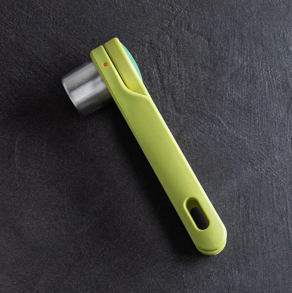 Joseph Joseph Handy Tool 'Helix' Garlic Press-Crusher (Green)