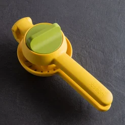 Joseph Joseph Handy Tool 'Juicemax' Dual Citrus Press (Yellow)