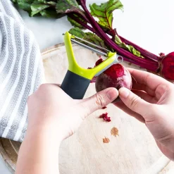 Joseph Joseph Handy Tool 'Multi-Peel' 3-In-1 Y-Shaped Peeler (Green)