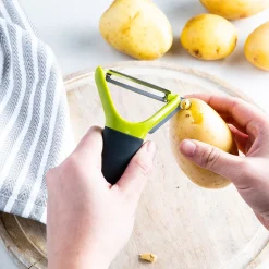 Joseph Joseph Handy Tool 'Multi-Peel' 3-In-1 Y-Shaped Peeler (Green)