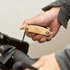 Kikkerland Fiets 16-In-1 Bike Tool (Beechwood)
