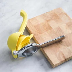 KitchenAid No Mess Hand-Held Citrus Juicer (Yellow)