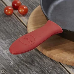 Lodge Kitchen Gear Silicone Hot Handle Holder - Red
