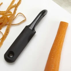 OXO Good Grips Swivel Peeler