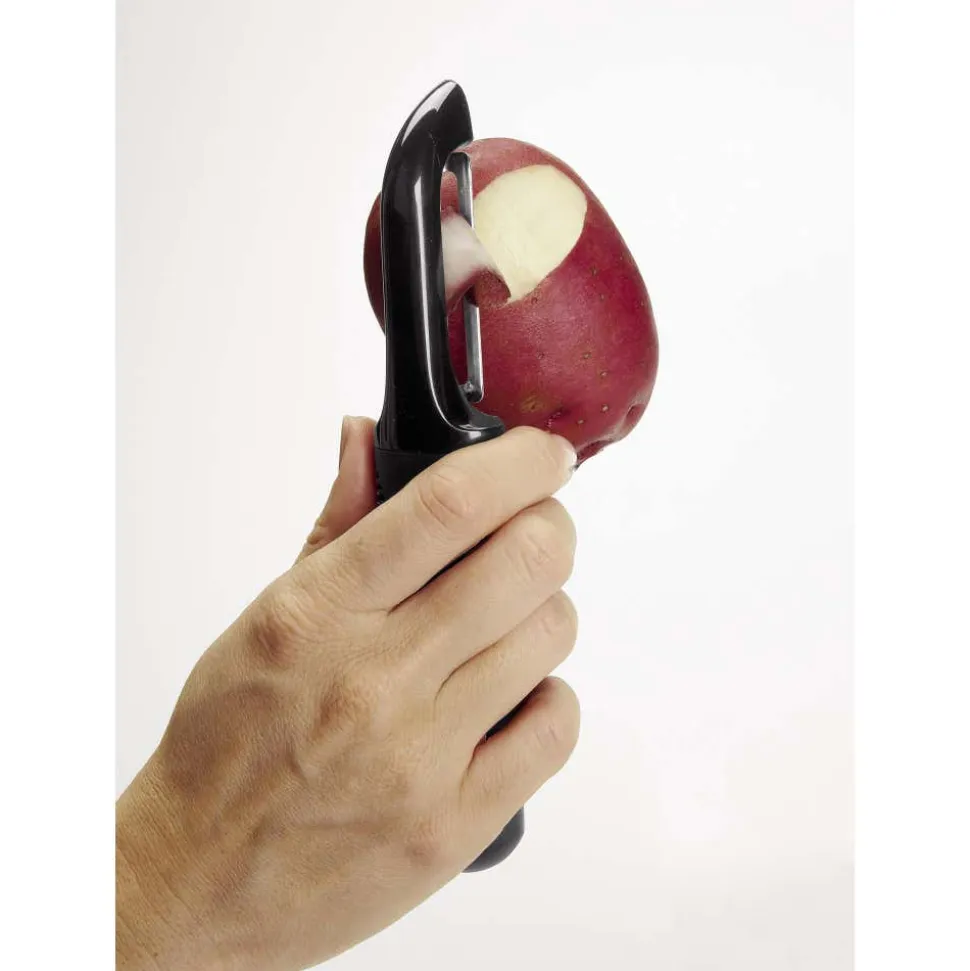 OXO Good Grips Swivel Peeler
