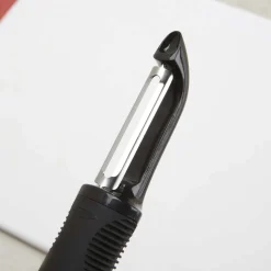 OXO Good Grips Swivel Peeler