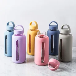 Quench Aura Glass Water Bottle with Silicone 27oz (Light Grey)