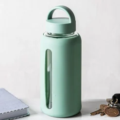 Quench Aura Glass Water Bottle with Silicone (Light Green)