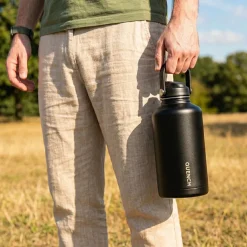 Quench Core Double Wall Bottle with Handle (Black 64oz)