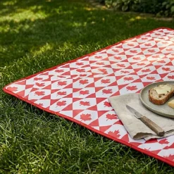 Safdie Canada 'Maple Leaf' Picnic Mat (Red/White)
