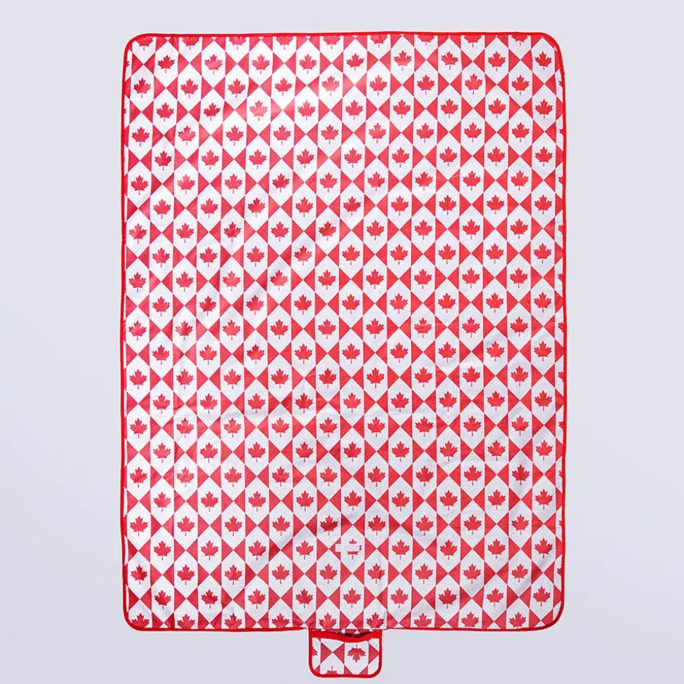 Safdie Canada 'Maple Leaf' Picnic Mat (Red/White)
