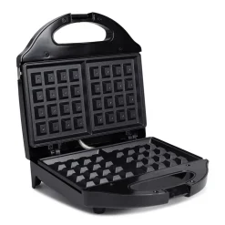 Salton Belgian Waffle Maker (Black)