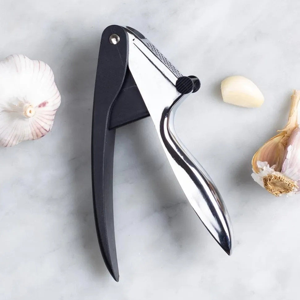 Starfrit Garlic Press with Scraper (Black/Chrome)