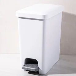 Sterilite Stepon Garbage Can (White)