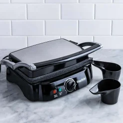 The Rock Ribbed Panini Grill (Black)