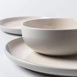 Thomson Pottery Loft Stoneware Dinnerware - Set of 16 (Linen)