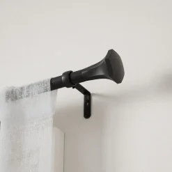 Umbra Extendable 'Sita' Metal Curtain Rod 36-72