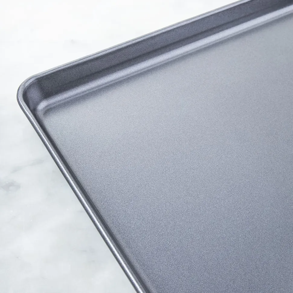 Wilton Perfect Results Non-Stick Mega Cookie Sheet (Grey)